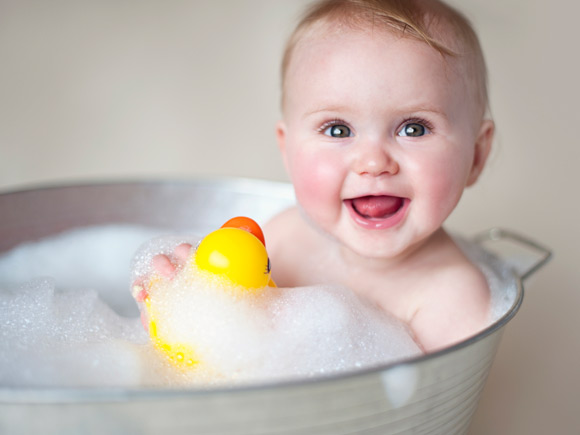 在沐浴中给宝宝皮肤更多呵护
